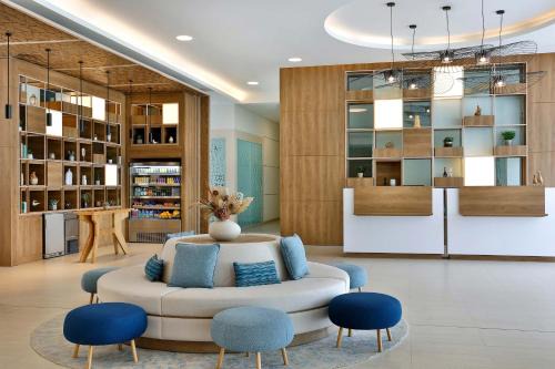 Garhoud Hotel | Stylish Element Dubai Airport with Pool and Ocean Views