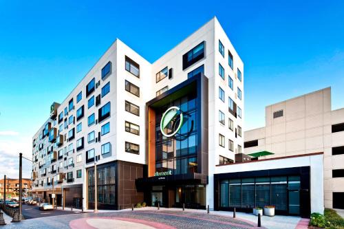 Harrison Hotel | Pet-Friendly Getaway at Element Harrison-Newark - Rated 8.8