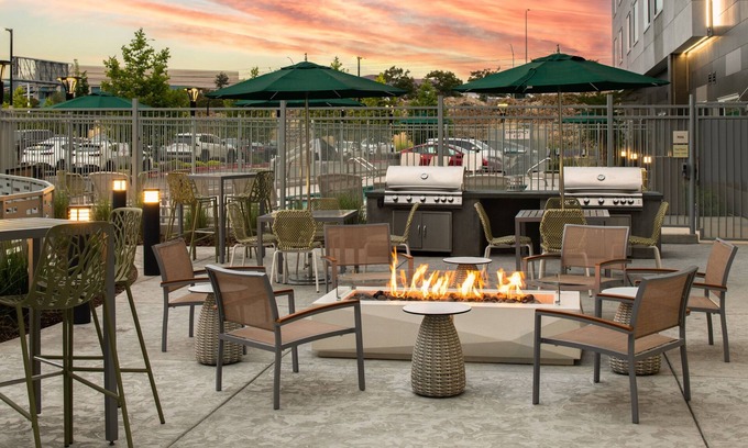 Milpitas Hotel | Exceptional Element San Jose Milpitas with Pool & Breakfast