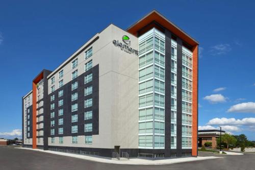 Mississauga Hotel | Pet-Friendly Element Toronto Airport with Ocean View Amenities
