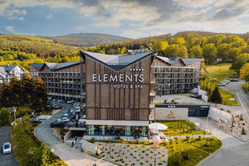 Swieradow-Zdroj Hotel | Elegant Elements Hotel & Spa: Oceanfront Retreat Awaits