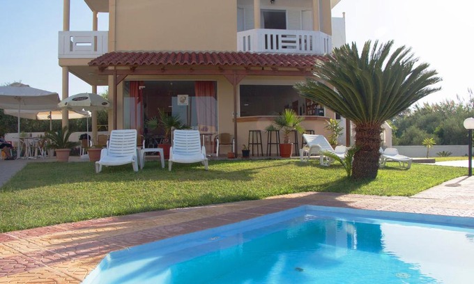 Gerani Apartment | Family-Friendly Elena Rooms & Apartments with Oceanfront Views