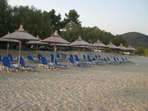 Develikia House | Guest Rated Eleni Rooms Develiki with Oceanfront Views