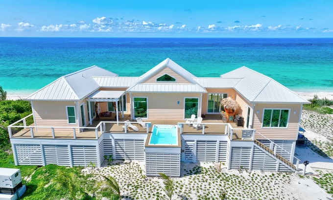 Great Guana Cay House | Experience Elephant Beach House with Ocean Views & Spa Access