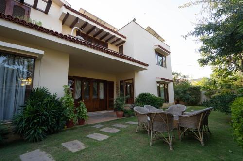 D.H.A. House | Elevé Villa