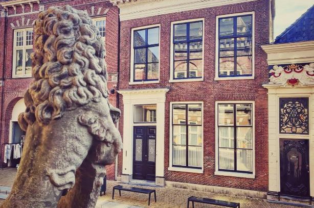 Bolsward Bed & Breakfast | Exceptional Elf Bed and Breakfast with On-Site Restaurant