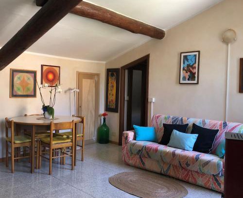Sestri Ponente Apartment | Cozy Elf House: Family and Pet-Friendly Getaway