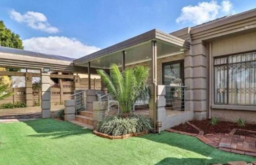 Kempton Park House | Elgin Guest Unit