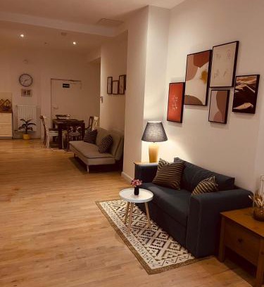 Oberdorla Apartment | Eli&Eli
