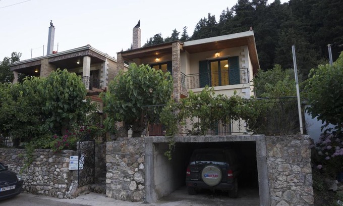 Theriso Villa | Family-Friendly Elia Maisonette Therissos - 4 Star Excellence
