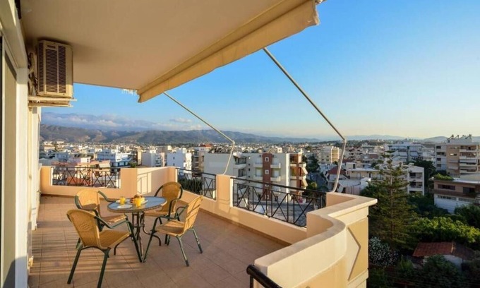 Nea Chora Apartment | Beachfront Elia Selinou: Guest Rated 10/10 with Ocean Views