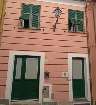 Borzonasca House | Inviting Elicriso Apartment with Hot Tub & Kitchen Amenities