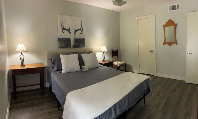 North San Antonio - SAT Condo | Relax at Eli’s and Emm’s Condo with Pool & Family Amenities
