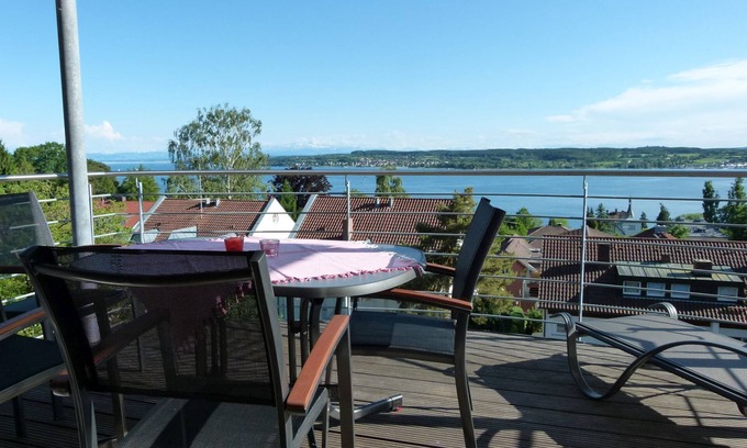 Ueberlingen Apartment | Elisabeth vacation apartment - magnificent lake view