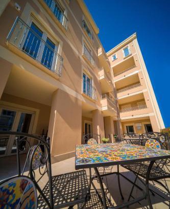Tropea Hotel | Elegant ELISEO PALACE TROPEA: Family-Friendly Getaway