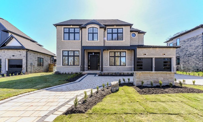 Burlington House | Elite 5 BR, Lake, Gym, Sauna, Mov Thtr, OutD FP & Ktcn, Kids play rm