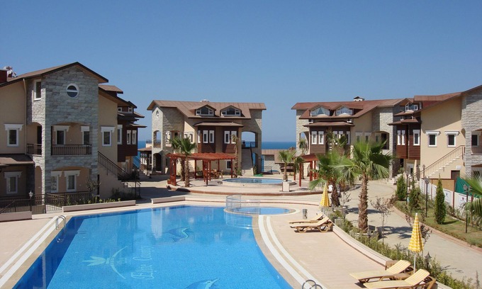 Avsallar House | Elite Country Club Duplex Suite with Pool and Ocean Views