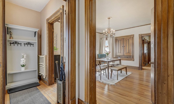 Central Colorado Springs House | Elite Embassy: Family-Friendly Stay with Breakfast & Pets