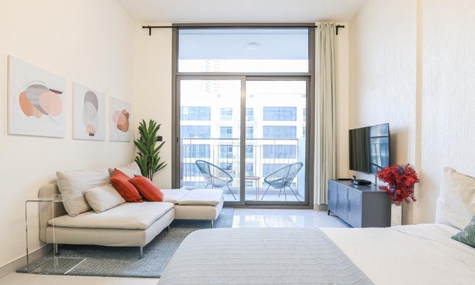 Jebel Ali Apartment | Modern Apartments in the United Arab Emirates with Pools