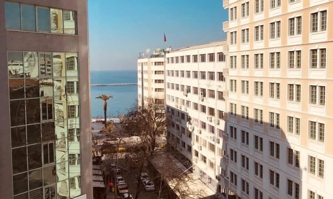 Izmir City Centre Apartment | Oceanfront Elite Residence Alsancak: Pet-Friendly Retreat