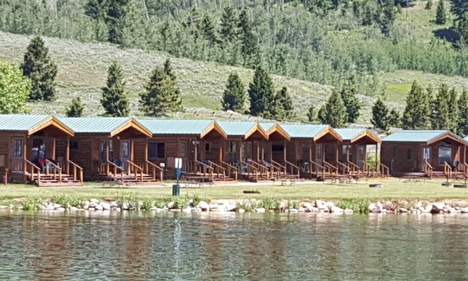 West Yellowstone Apartment | Enjoy Lake Views at Elk Haven Camping Cabin 7
