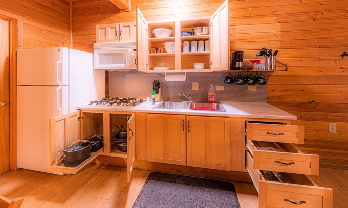 Christopher Creek Cabin | Cozy Elk Hollow Cabin Near National Forest with Free WiFi