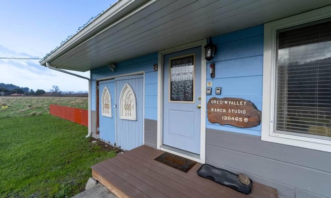 Orick House | Family-Friendly Elk Meadow Cabins with Pet Amenities