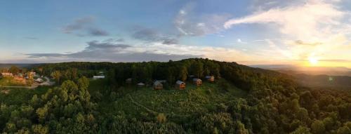Bryant House | Elk Ridge with a private hot tub