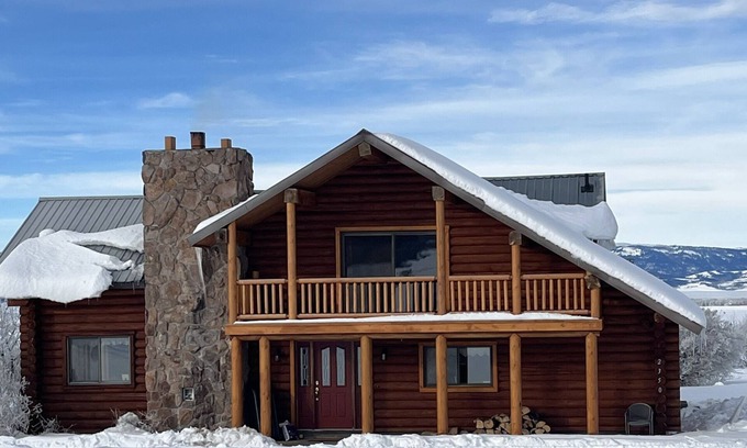 Driggs Cabin | Comfort of Elk Run: Family-Friendly with Kitchen & Breakfast