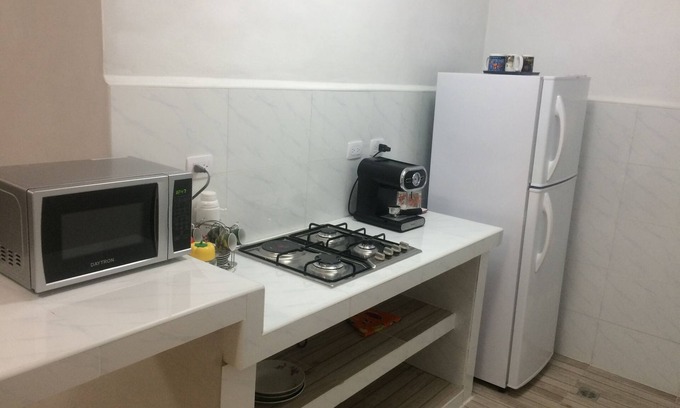 El Vedado Hotel | Discover Ella Apartment: Family-Friendly with Spa Amenities