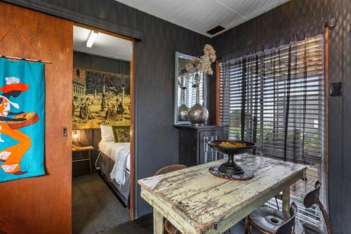 Apollo Bay House | ELLA B - caravan park location