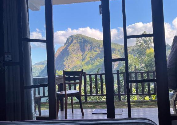 Ambagollapathana Bed & Breakfast | Experience Ella Ridge View Guest: Family-Friendly Retreat
