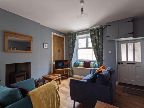 Meathop House | Cozy Ellers Farm Cottage: Pet-Friendly Retreat with Breakfast