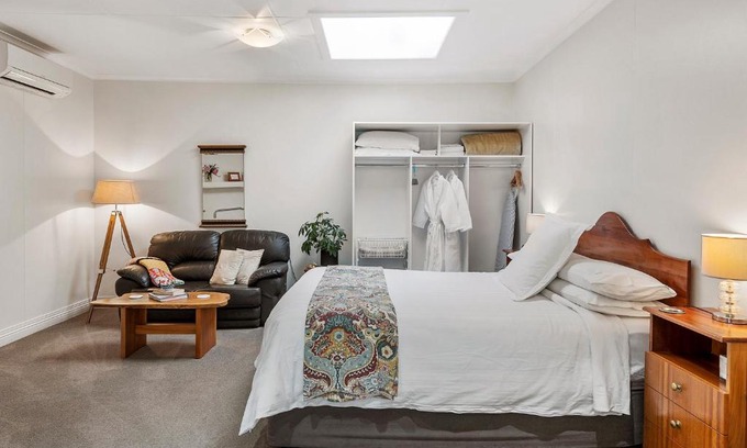Stanley House | Experience Ocean View Bliss at Ellie's Cottages