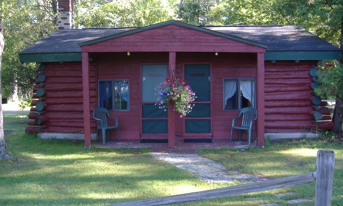 Grawn Resort | Discover Ellis Lake Resort: Family-Friendly Getaway Awaits