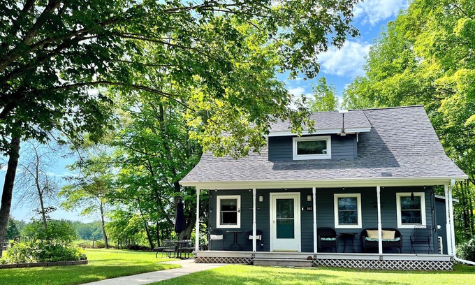 Ellison Bay House | Tranquil Ellison Bay Retreat Near Europe Lake & Newport Park