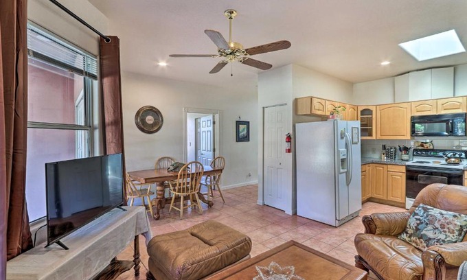 Eleven Mile Corner Apartment | Desert Oasis Getaway with Courtyard and Pool Access