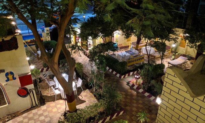 Luxor Hotel | Experience Comfort at Elphardous Hotel with Pool & Hot Tub