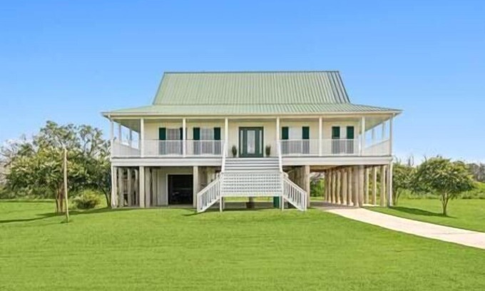 Lafitte House | Elsa's Place: Private Home