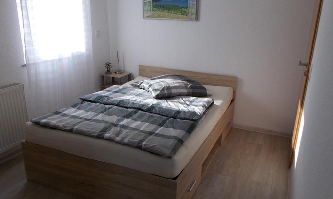 Leonberg Apartment | Cozy Eltinger Studio Apartment with Oceanfront Views
