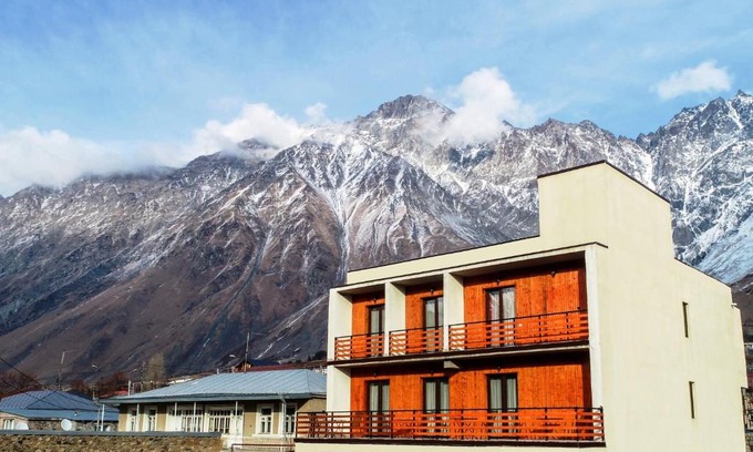 Gergeti House | Family-Friendly Eltisy Guest House with High Review Score