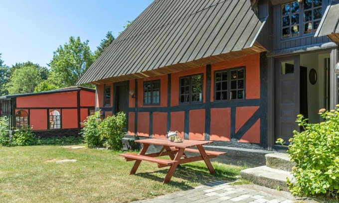 Sydlangeland House | Relax at Elvin: Oceanfront Oasis with Spa & Breakfast