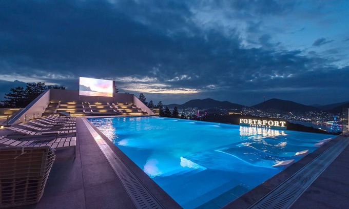 Yeosu Resort | Explore Ely Stay Yeosu: Family-Friendly with Pool Access