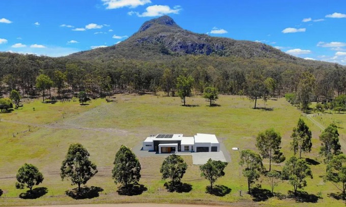 Moogerah House | Top-Rated Elysium Fields Moogerah with Wheelchair Access