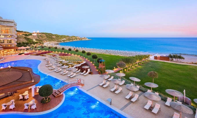 Kallithea Hotel | Elegant Elysium Resort & Spa with Ocean View and Spa