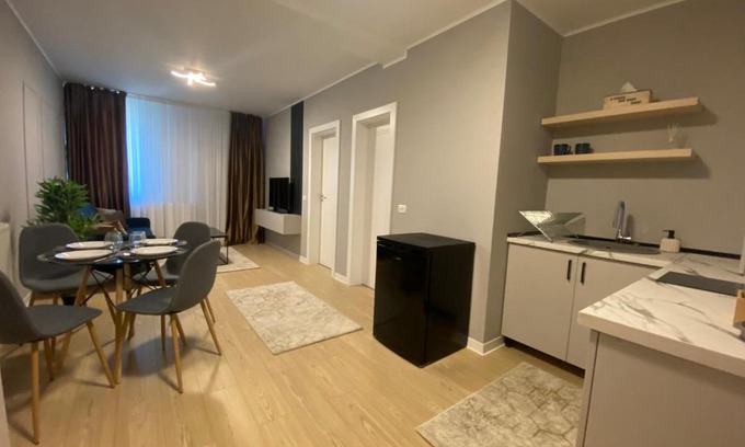 Tirgu Jiu Apartment | Top-Rated 2-Bedroom Apartment for Your Getaway