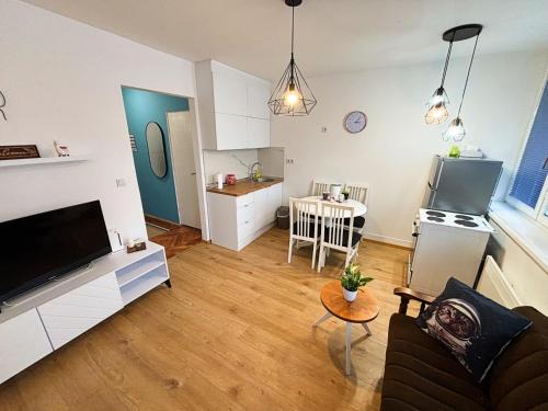 Novo Sarajevo Apartment | Ema Sarajevo - 5min from US Embassy