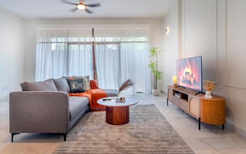 Kampung Pandan Dalam House | Embassy Villa by Cobnb at Ampang Hilir