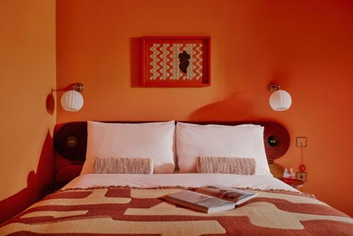 Abingdon Hotel | Discover Ember Locke Kensington: 4-Star Pet-Friendly Retreat