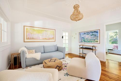 Faulconbridge House | Exquisite Emerald Cottage in the Blue Mountains - 10/10 Rated